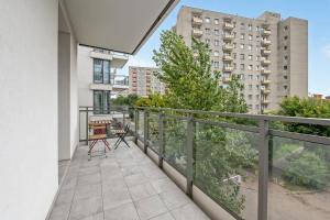 Balkon atau teras di Garden Gate Apartments Apartinfo