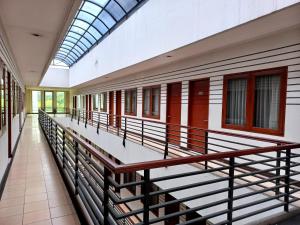 Balkón nebo terasa v ubytování N Hotel Harmoni Jakarta