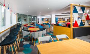 Εστιατόριο ή άλλο μέρος για φαγητό στο Holiday Inn Express London-Hammersmith by IHG