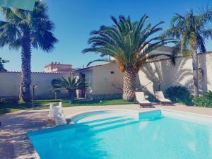 Bazén v ubytovaní Casa vacanza in villa con piscina! alebo v jeho blízkosti