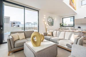 Posedenie v ubytovaní Villa Alisios Golf Luxury Tenerifesummervillas Heated pool