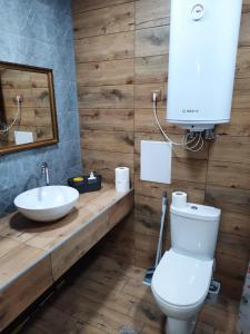 Ванная комната в Супер-Апартаменты премиум-класса с панорамным видом центр +9 фотографий