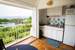 Köök või kööginurk majutusasutuses Studio Bord de mer