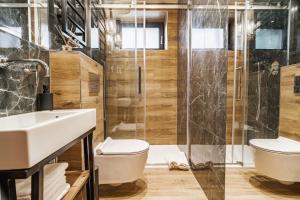 Kúpeľňa v ubytovaní Apartamenty Jedlina