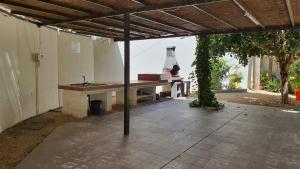 Ogród w obiekcie Apartamento en primera linea en la Playa de San Juan