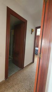 Zdjęcie z galerii obiektu Apartamento en primera linea en la Playa de San Juan w mieście Benimagrell