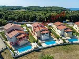 Bazén v ubytování Villas Simag nebo v jeho okolí