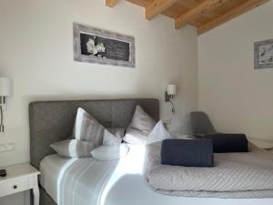 Ліжко або ліжка в номері Chalet Hackl