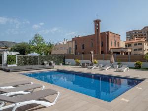 Bazén v ubytování Iberflat Villa Los Pinos nebo v jeho okolí