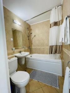 A bathroom at Dolce Vita sea view apartment