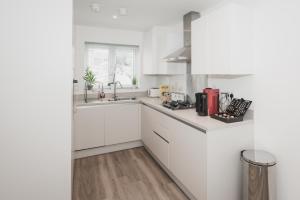 The Bracknell House Modern and Outstanding 3 Bedroom