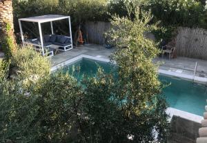 Bazén v ubytování Top Holiday Home Private Pool by the sea With Private Garden for Private use nebo v jeho okolí