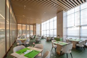 阜阳假日酒店 餐厅或其他用餐的地方