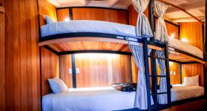 Postel nebo postele na pokoji v ubytování Nao Victoria Hostel