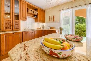 Kuchnia lub aneks kuchenny w obiekcie Villa Turo del Sol