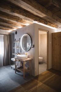 A bed or beds in a room at Autentis