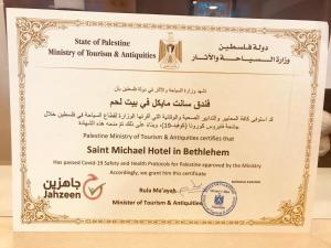 Certifikát, hodnocení, plakát nebo jiný dokument vystavený v ubytování Saint Michael Hotel
