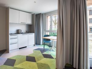 Dapur atau dapur kecil di The Lab Hotel & Apartments
