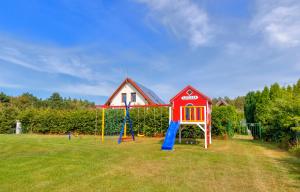 Plac zabaw dla dzieci w obiekcie Amber House