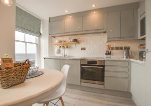 Elenydd Apartment