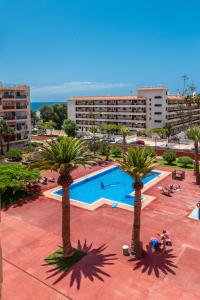 Zdjęcie z galerii obiektu Tantulia Crissol 126 Apto 1habitacion tenerife w Aronie