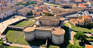 Nespecifikovaný výhled na destinaci Senigallia nebo výhled na město při pohledu z hotelu