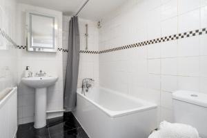 Russell Sq Suite - 2 Bed Apartment 욕실