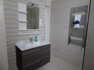 Kúpeľňa v ubytovaní BudapestEasyFlat Wesselenyi