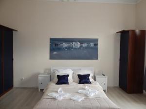 Posteľ alebo postele v izbe v ubytovaní BudapestEasyFlat Wesselenyi