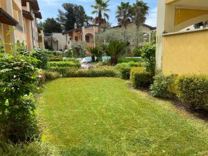 Gallery image of Fronte Lago Casa Vacanze in Toscolano Maderno