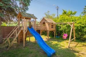 Herní místnost nebo prostor pro děti v ubytování Bryza Jantar apartamenty z sauną & domki z kominkami