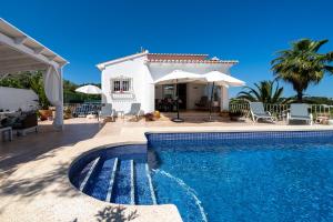 Zdjęcie z galerii obiektu Casa Ilusion w mieście Calpe