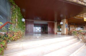 Exteriér alebo vchod do ubytovania Lets Holidays Modern sea views apartment
