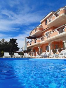 The swimming pool at or close to Villa Marija Novalja