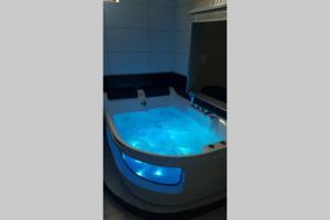 Fotografie z fotogalerie ubytování Luxury Couples Paradise*ensuite Jacuzzi and Pool v destinaci Trianon