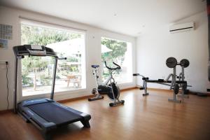 Posilňovňa alebo fitness centrum v ubytovaní Camping Valle Niza Playa