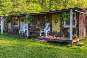 Gallery image of Damascus Cottage with Fire Pit - 1 Mi to Trails in Damascus