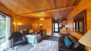 Posezení v ubytování Alpine Lodge Motel