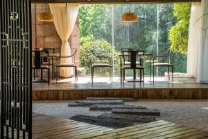 张家界Zhangjiajie Rock language art hotel-Free pick up service的相册照片