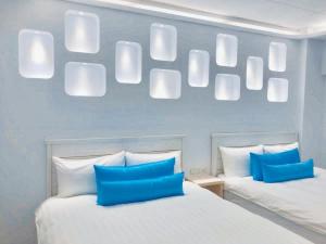  天空草客房内的一张或多张床位