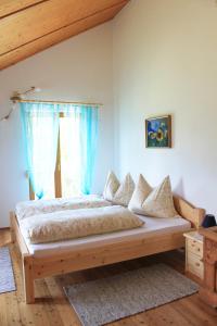 Postel nebo postele na pokoji v ubytování Apartmentshaus Dual -1