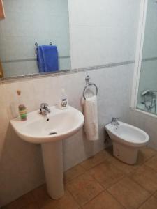 Kúpeľňa v ubytovaní Casa Rural el Picozo