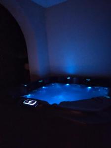 Gambar di galeri bagi Reve de Panda avec Sauna et Jacuzzi Privatif di Abrest