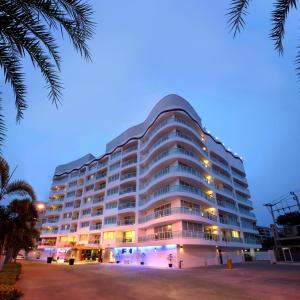 Gallery image of Nova Suites Pattaya by Compass Hospitality in Pattaya