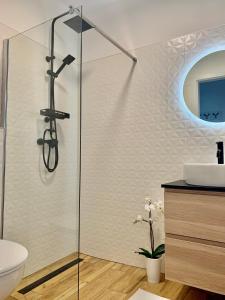 Phòng tắm tại Madagascar Apartman Keszthely