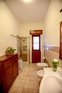 Phòng tắm tại Appartamento ellea resort