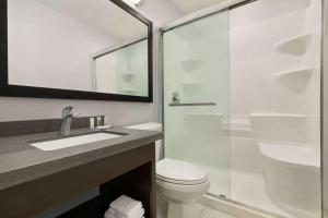 Days Inn by Wyndham Sarnia Harbourfront