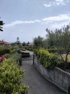 Vonkajšia záhrada v ubytovaní Il giardino dell'Etna