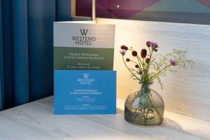 Certifikát, hodnocení, plakát nebo jiný dokument vystavený v ubytování Westend Hotel (non-smoking)