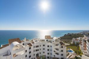 Nespecifikovaný výhled na moře nebo výhled na moře při pohledu z apartmánu + 6 fotografií
